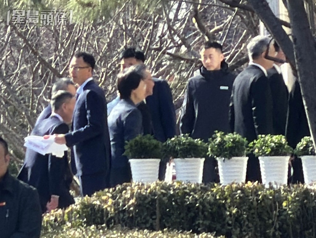 陳馮富珍到訪港澳辦。郭詠欣攝 陳馮富珍到訪港澳辦。郭詠欣攝