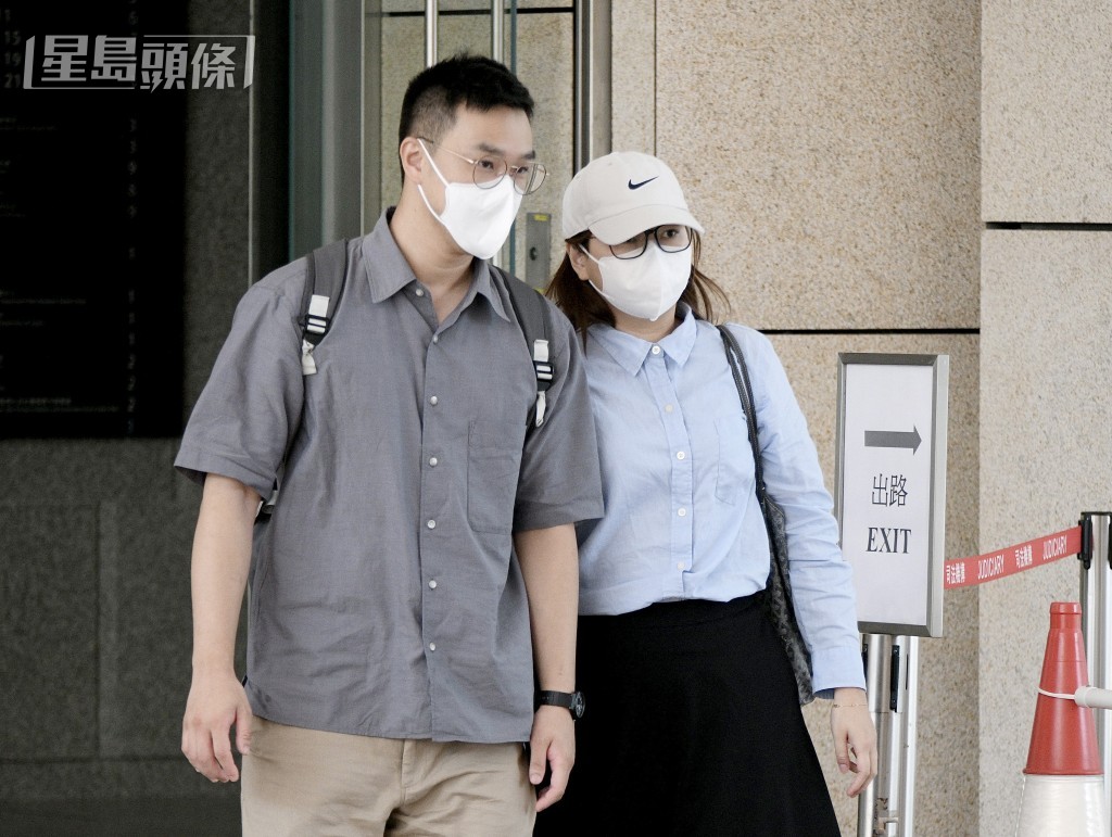 死者余沛霏父母。陳浩元攝 死者余沛霏父母。陳浩元攝