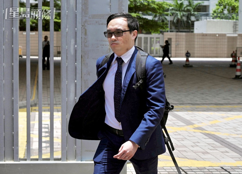 法醫楊百鈞指死者傷勢明顯與被轉動中的螺旋漿漿葉擊中情況吻合。 法醫楊百鈞指死者傷勢明顯與被轉動中的螺旋漿漿葉擊中情況吻合。