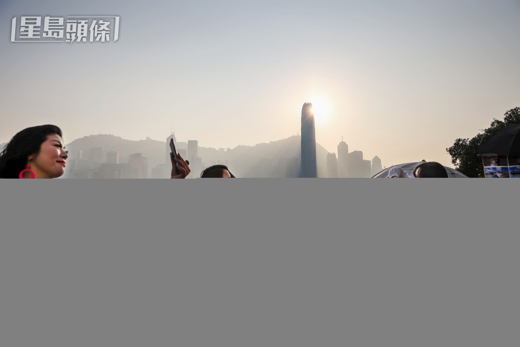 李家超強調香港要有歡迎旅客的心。資料圖片 李家超強調香港要有歡迎旅客的心。資料圖片