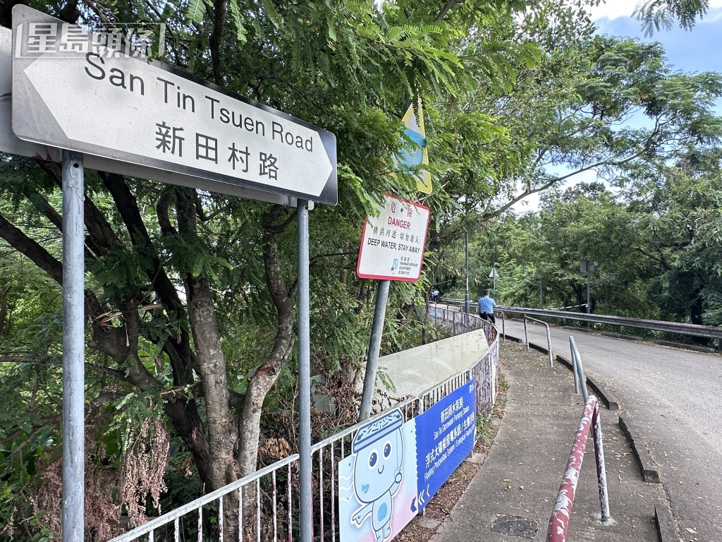 現場是新田村路。 現場是新田村路。