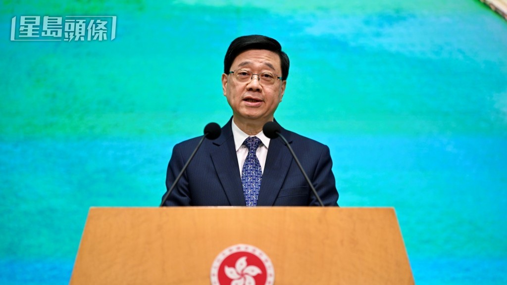 李家超強調香港要有歡迎旅客的心,會為各方面帶來好處。蘇正謙攝 李家超強調香港要有歡迎旅客的心,會為各方面帶來好處。蘇正謙攝