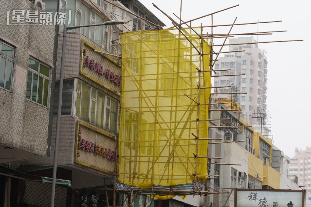 大同老餅家懸掛逾50年的兩層高霓虹招牌去年已拆除。資料圖片 