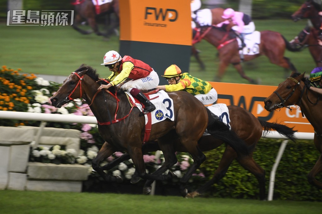 「壯志凌雲」上場在港初出，排十四檔起步，自造步速下一放而回，表現令人眼前一亮。