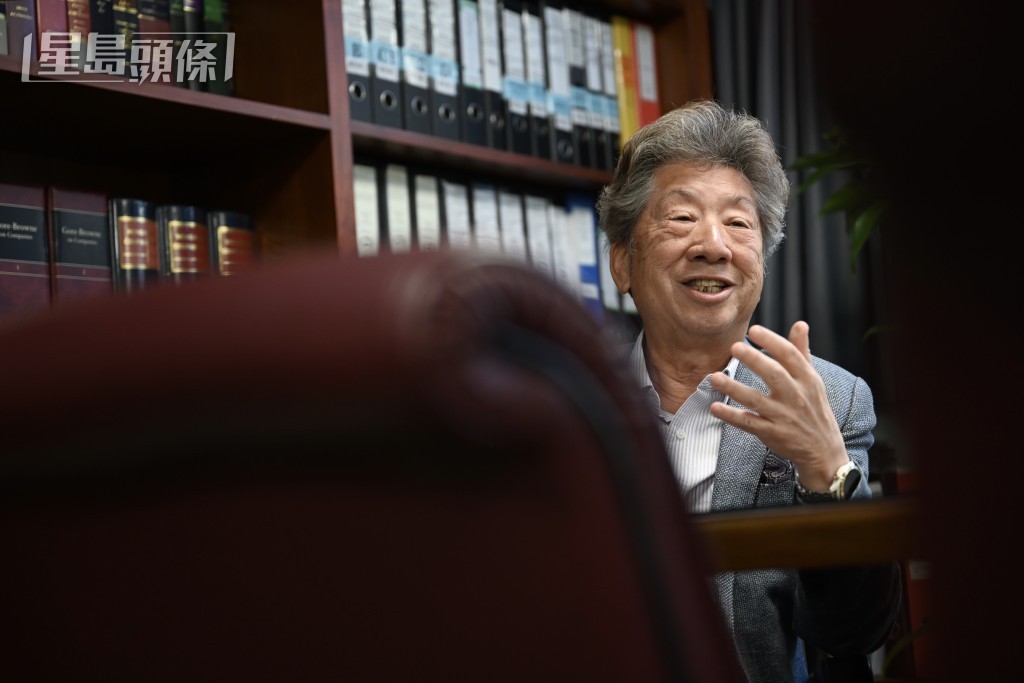 汤家骅指如果不便利、妨碍行使参选权，都有司法复核风险。资料图片