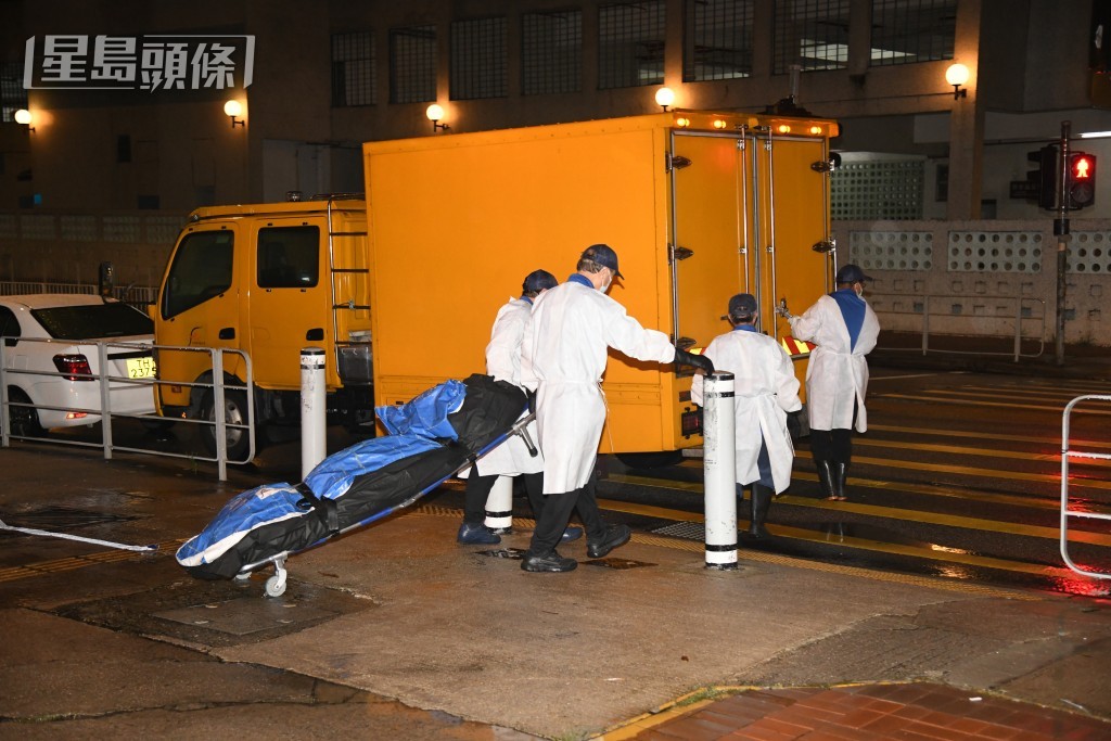 死者遺體由仵工移走。資料圖片