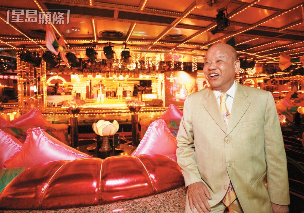創辦人羅焯於1996年以1.86億元購入舖址,更以9,000萬豪裝,走高檔日式路線。 創辦人羅焯於1996年以1.86億元購入舖址,更以9,000萬豪裝,走高檔日式路線。