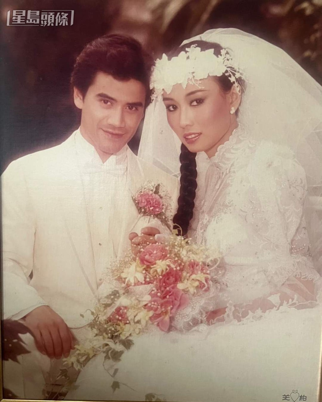 告東尼和太太Pauline四十年前的結婚相,型男索女也! 告東尼和太太Pauline四十年前的結婚相,型男索女也!
