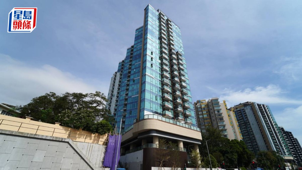 黃金海灣連環成交 呎價高見1.43萬