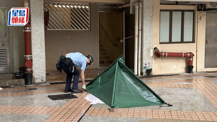 女子墮樓死亡。梁國峰攝