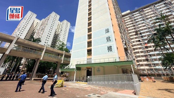 沙角邨綠鷺樓男子墮樓死亡。梁國峰攝