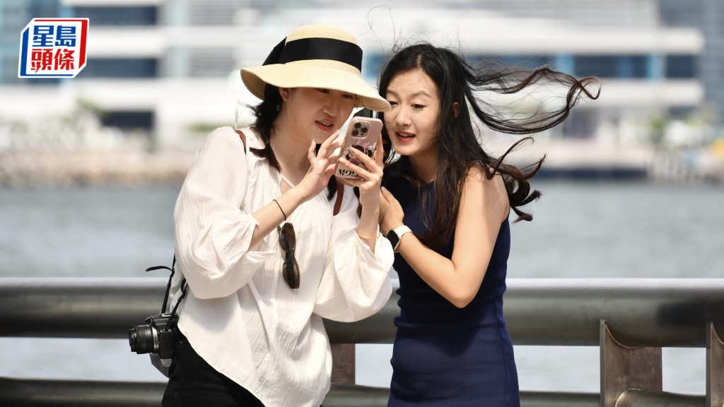 天文台料低壓區接連入南海  AI模型料或生成「雙颱風」 移動方向有分歧