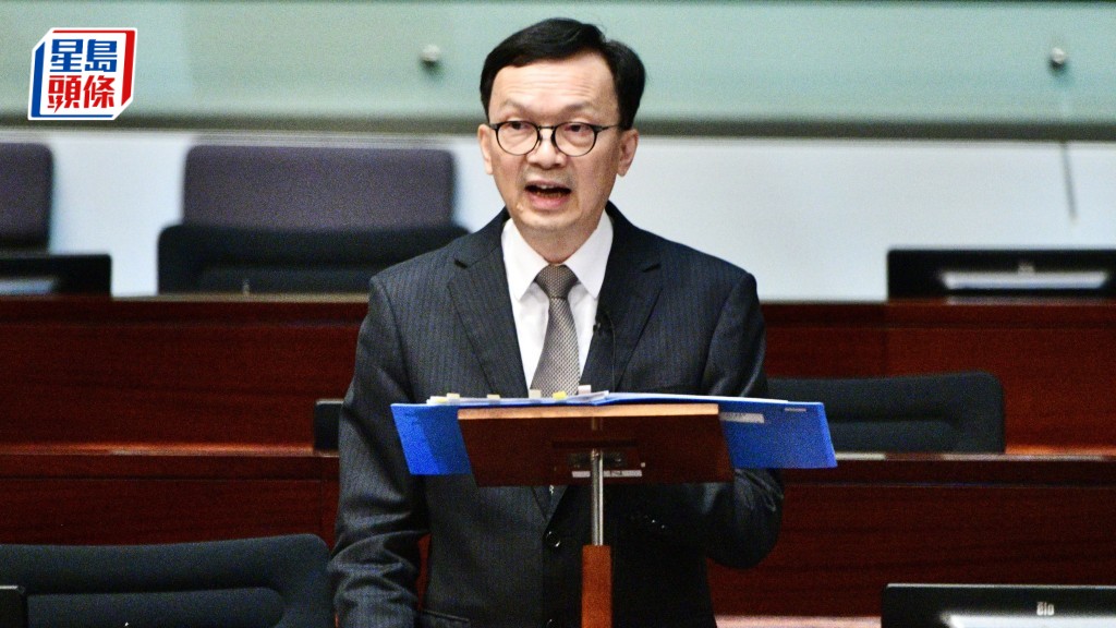 廖振新稱，運輸署會根據實際路面情況，制定巴士優先使用道路措施合適的生效時間。資料圖片