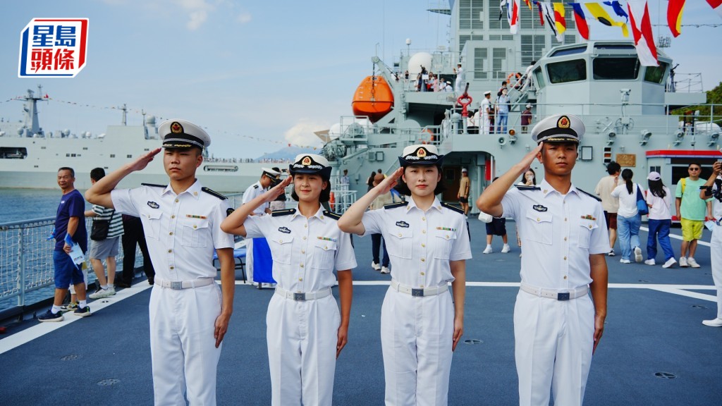 ４名受訪海軍，由左至右：羅錦能、宋妍瑤、唐冉、井海豐。
