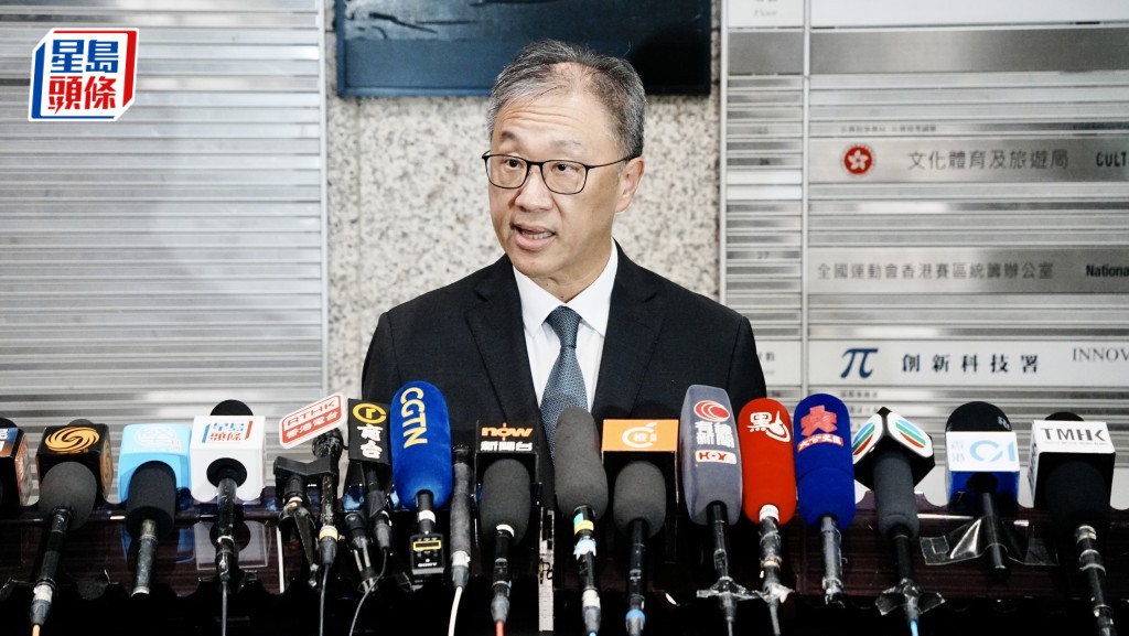 大埔宏福苑火災獨立委員會主席陸啟康會見傳媒。汪旭峰攝