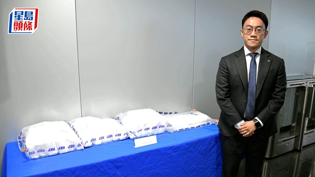 警方檢獲約15公斤的懷疑海洛英，市值超過900萬元。楊偉亨攝