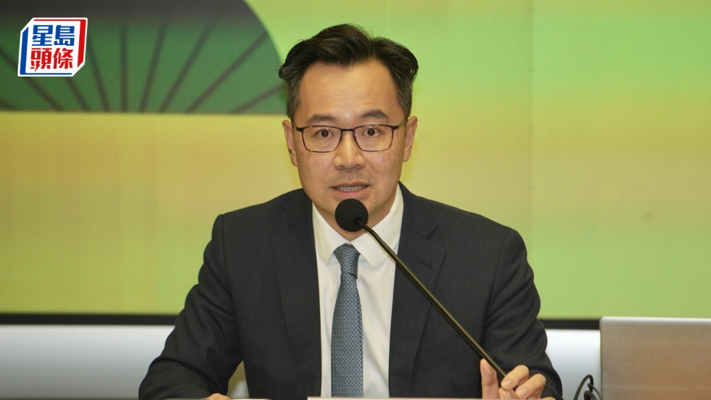醫衞局冀長遠建立排隊不吸煙社會氛圍，相信氛圍建立後吸煙人士會配合不接近人龍。資料圖片