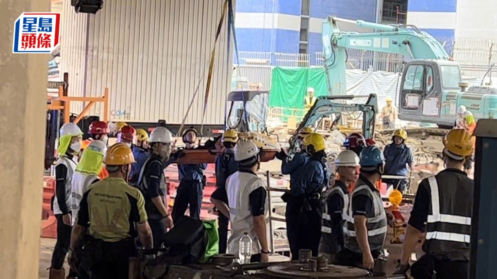 建造業議會分析今年發生的二十多宗致命工業意外，認為大部分是與地盤的習慣與文化造成。圖為油麻地渡船街與甘肅街交界中九龍幹線地盤11月發生的工業意外現場。資料圖片