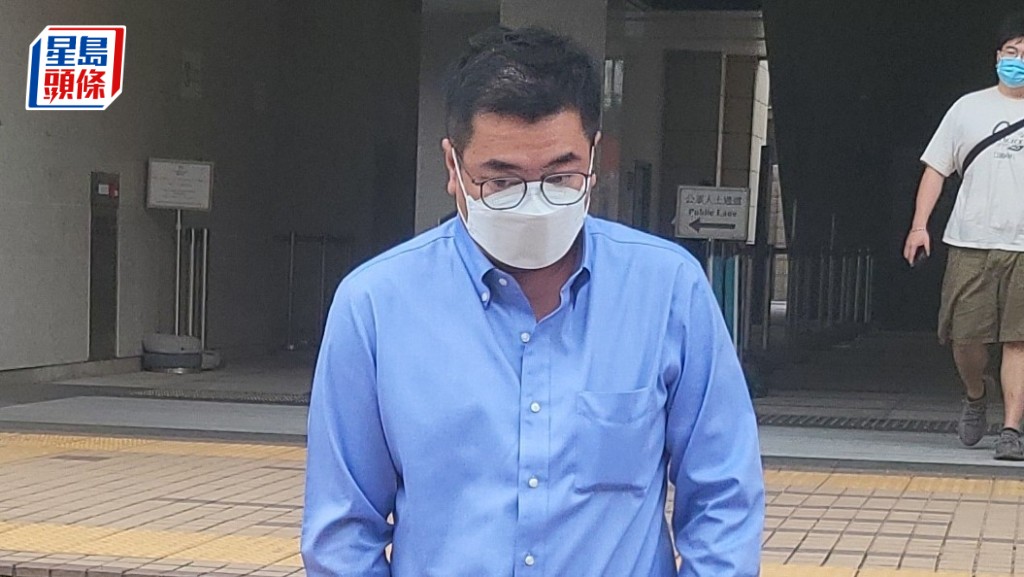 控方開案陳詞指,被告鄧嘉民被拍到拾起地上燈擲向黑衣人,並追趕黑衣人。資料圖片