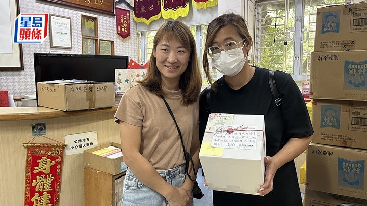 工權會總幹事蕭倩文（左）與黃太。
