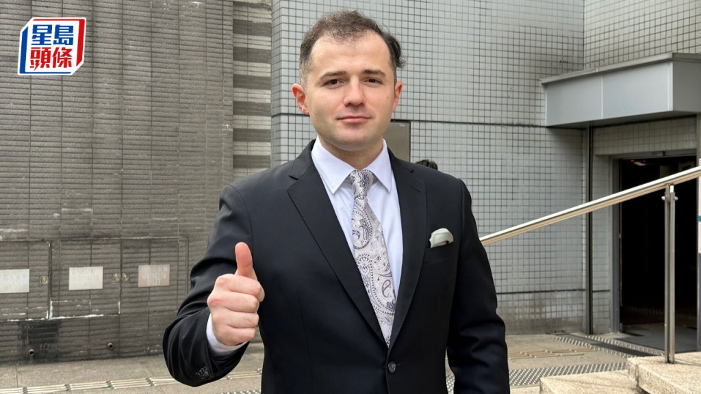 被告DZHAGAEV, IOSIF非禮罪脫,並獲批3萬元訟費。黃巧兒攝