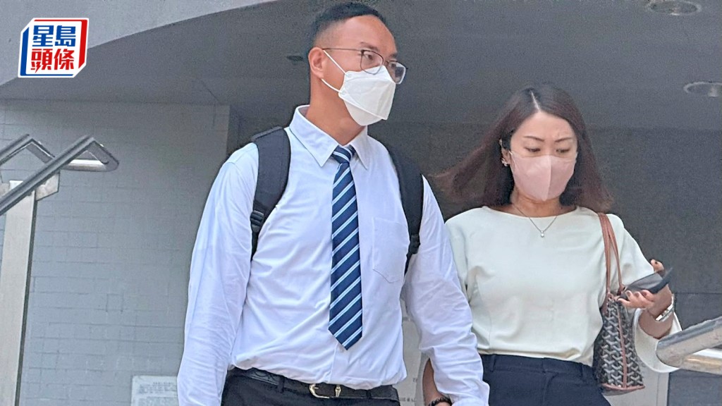被告伍嘉威（左）否認非禮罪受審。雷璟怡攝