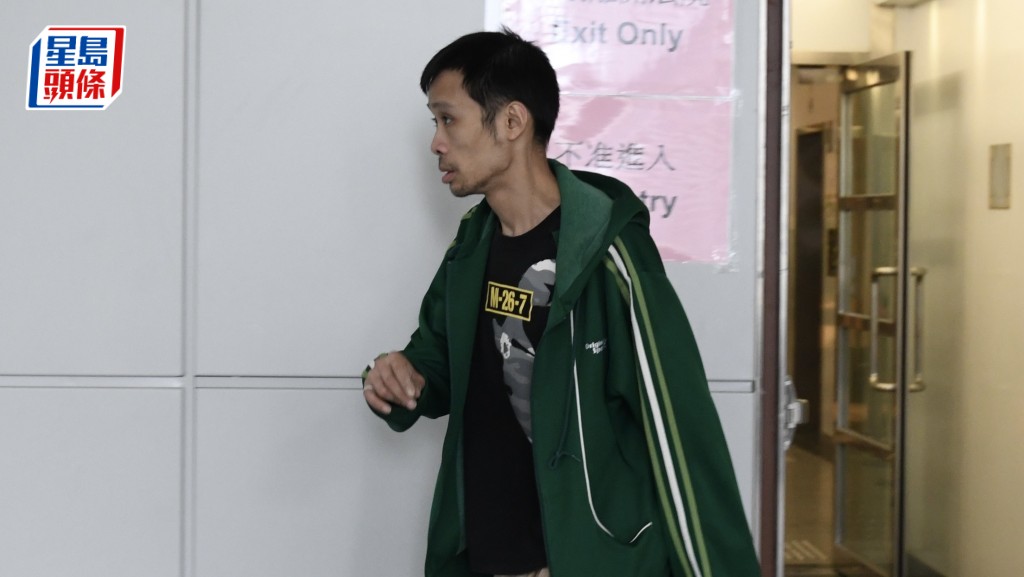 熊思昊否認向友人同父異母中學生弟弟作出肛交等2罪，今於高院受審。何君健攝