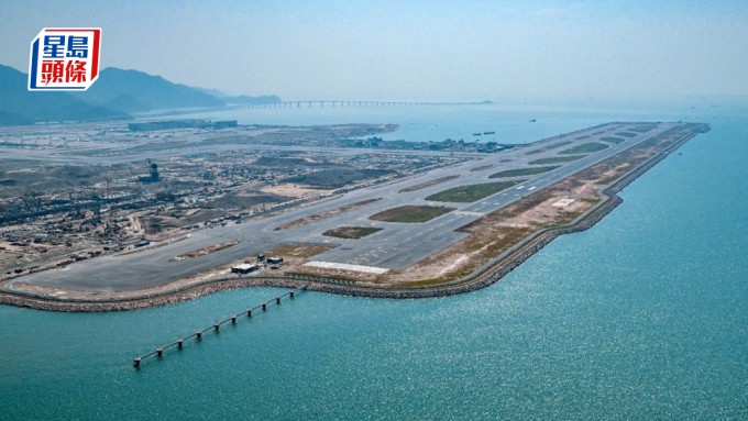 機場三跑年內完工分階段使用  預算維持1415億  機管局認客流量未達標