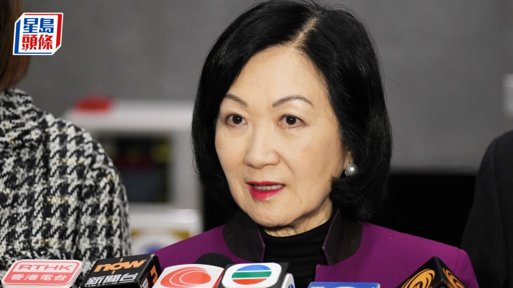 叶刘淑仪认为当局应早些提交条例草案，充分咨询公众及多作解说。资料图片