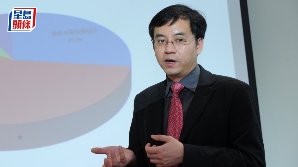 麥萃才指政府發行銀債是「明益」長者 。資料圖片