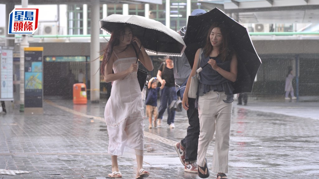 天文台︱红雨黄雨「弹出弹入」？雨区临场减弱「过门不入」 多区只得微雨 网民质疑「炒车」