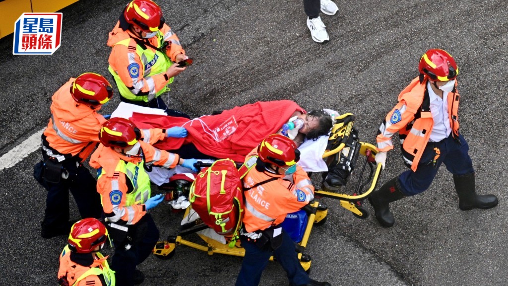 今晨陸續有傷者被救出送院。