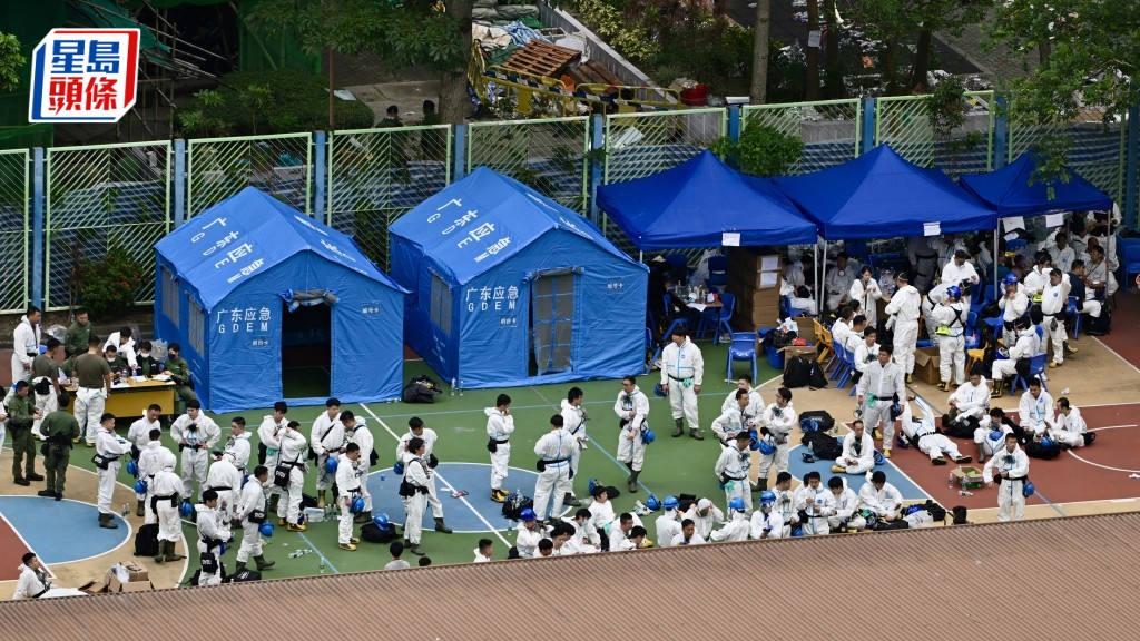 大埔宏福苑五級火︱夏寶龍赴深圳協調大埔火災中央援港工作 第二批物資已交付現場搜救人員