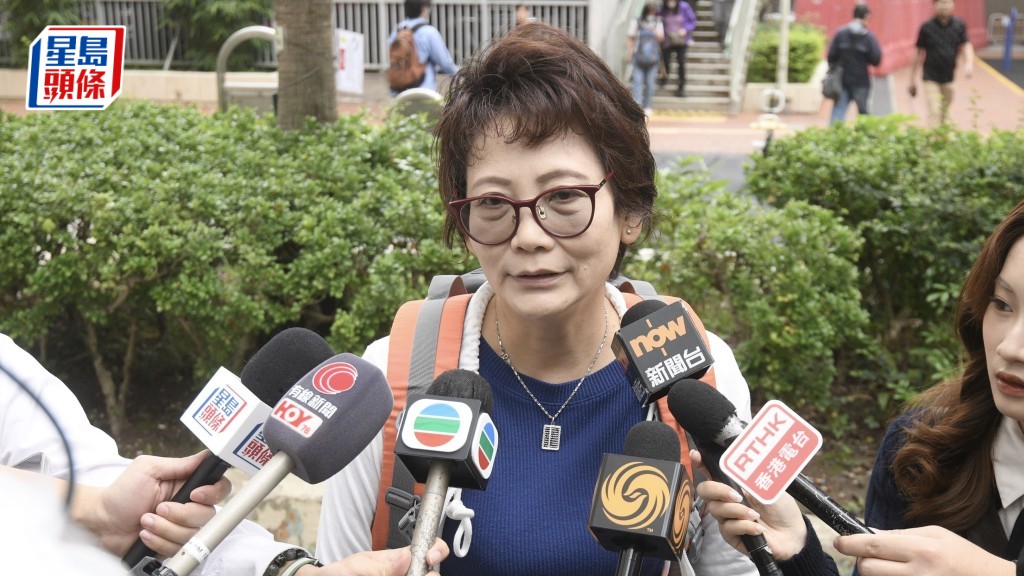 溫女士表示，回家首要任務是取回相片、文件等重要物品。