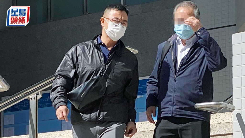 報稱為公務員的被告吳永倫（左）涉於文具店偷拍，今日於九龍城裁判法院提堂。雷璟怡攝