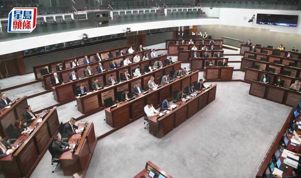 立法會內務委員會今早召開會議討論。何健勇攝