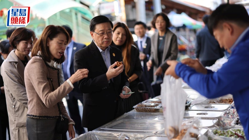 李家超今早與團隊成員前往慶州中央市場。李家超fb圖片