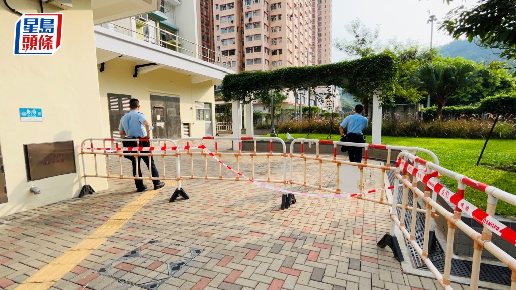 事主墮樓身亡，警員到場調查。蔡楚輝攝