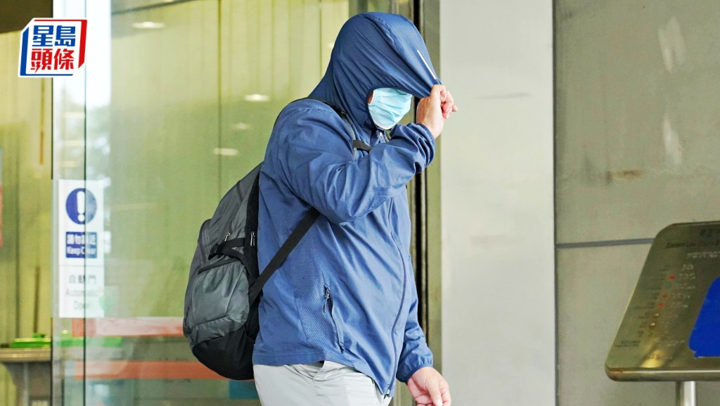 女乘客供稱當日見被告吳咏文（圖）「一手揸軚一手自瀆」；吳則自辯指當日穿短褲，露出下體是屬「無可能咁滯」。葉偉豪攝