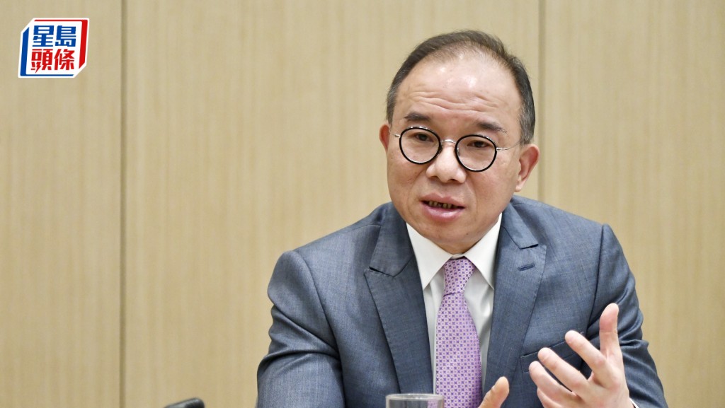 政制及內地事務局局長曾國衞表示，指投票率受不同因素影響，不能與市民是否支持新選制畫上等號。資料圖片