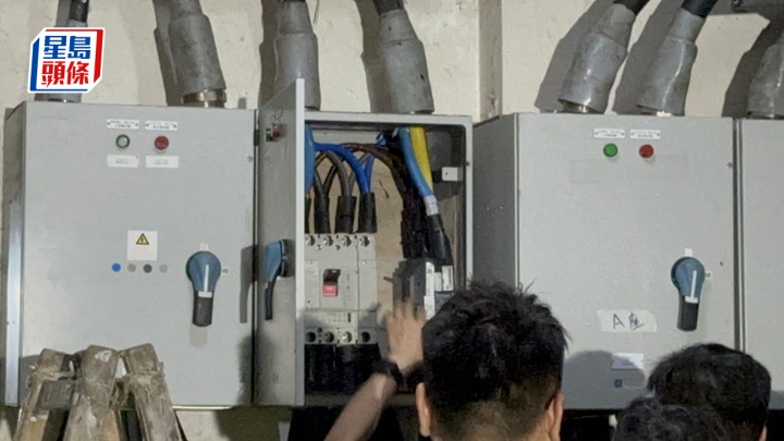 益豐大廈繼續進行電力維修。梁國峰攝