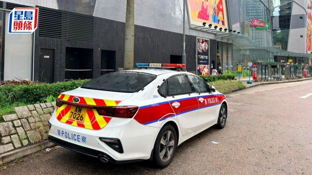 警员到场调查。梁国峰摄