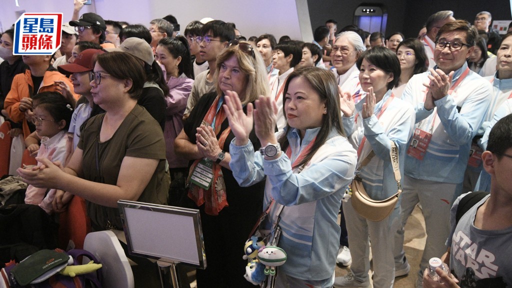 全運會—群眾比賽保齡球項目「五人隊制賽」壓軸 羅淑佩到場為港隊打氣