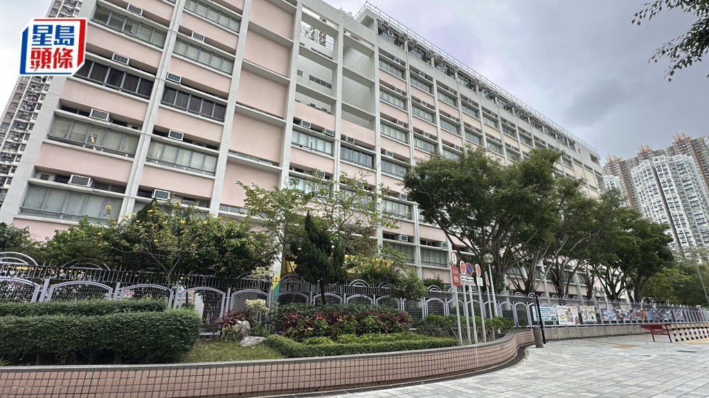 教育局近期決定,下學年起中小學營辦津貼將削減一成、調高中學收生線。資料圖片