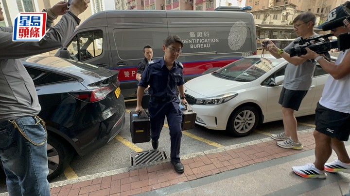鑑證科人員到場搜證。梁國峰攝