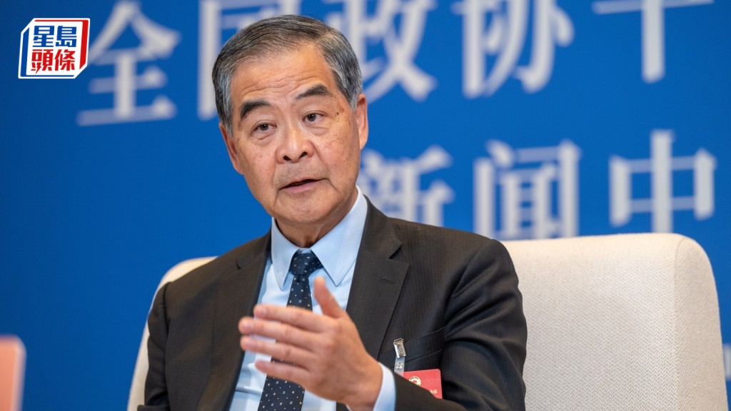 梁振英認為，香港最有條件仿效SpaceX的成功模式，推動「商業航天」發展。資料圖片