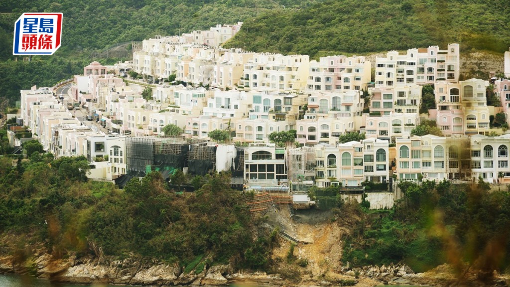 紅山半島3宗獨立屋佔官地個案被檢控 山泥傾瀉緊急修葺費約180萬。資料圖片