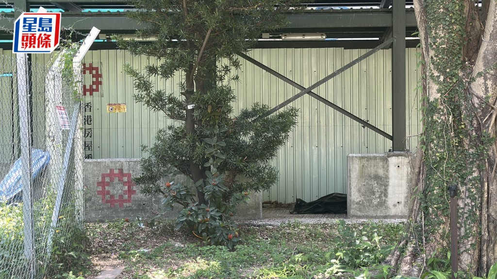 上吊老翁現場死亡。劉漢權攝
