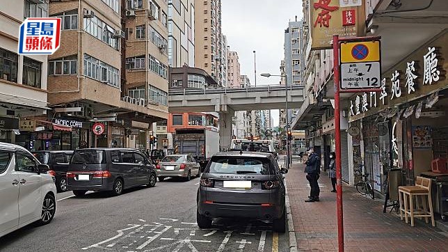 行車路安裝攝錄機捉車上亂拋垃圾擴至全港，過去兩月成功捉14垃圾蟲。資料圖片