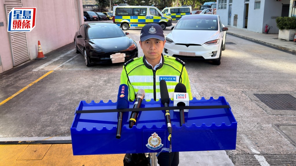 東九龍總區交通部執行及管制組突遣隊督察潘俊豪講述案情。梁國峰攝
